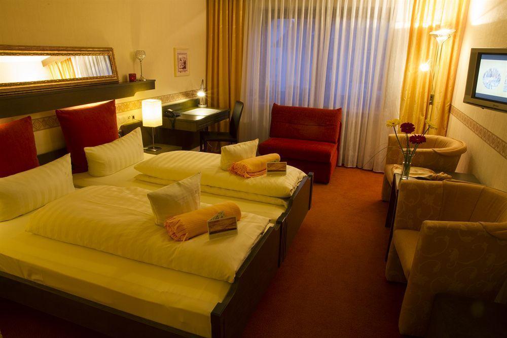 Hotel Hellers Twenty Four I -24H-Check-In- ฟรีดริชส์ฮาเฟน ภายนอก รูปภาพ